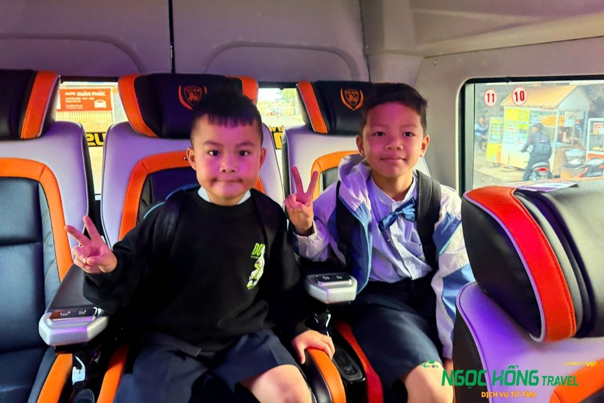 Thuê xe limousine 16 chỗ Đà Lạt