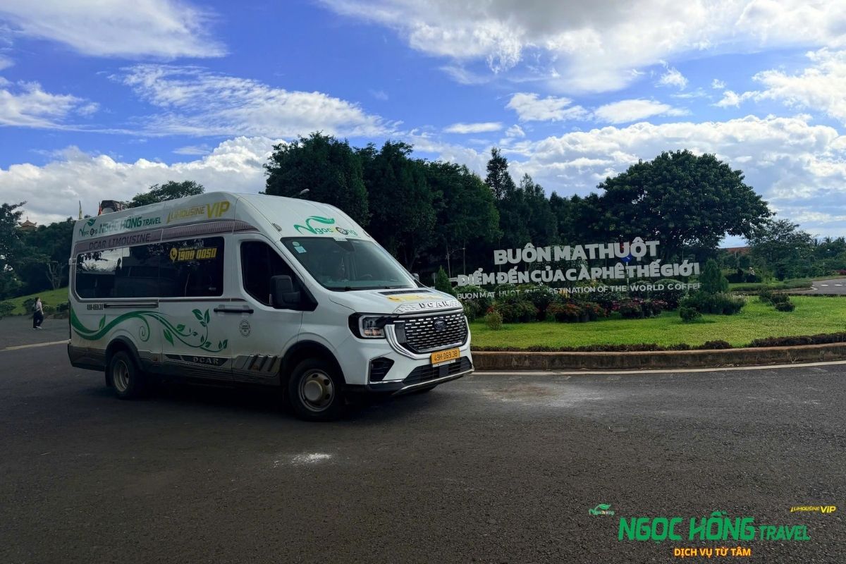 Giá thuê xe limousine 16 chỗ Đà Lạt
