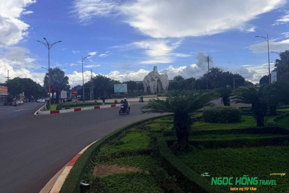 Thuê xe du lịch Đà Lạt theo ngày