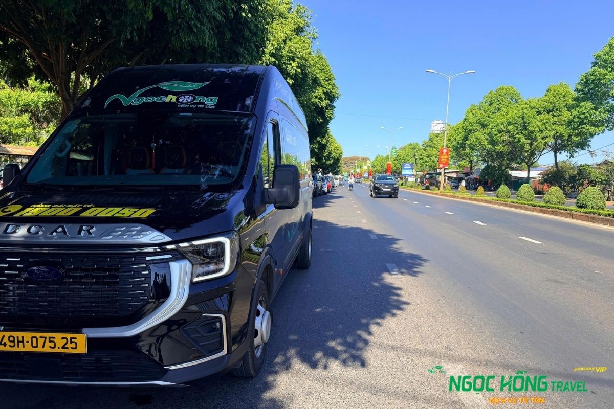 Thuê xe limousine Đà Lạt theo ngày