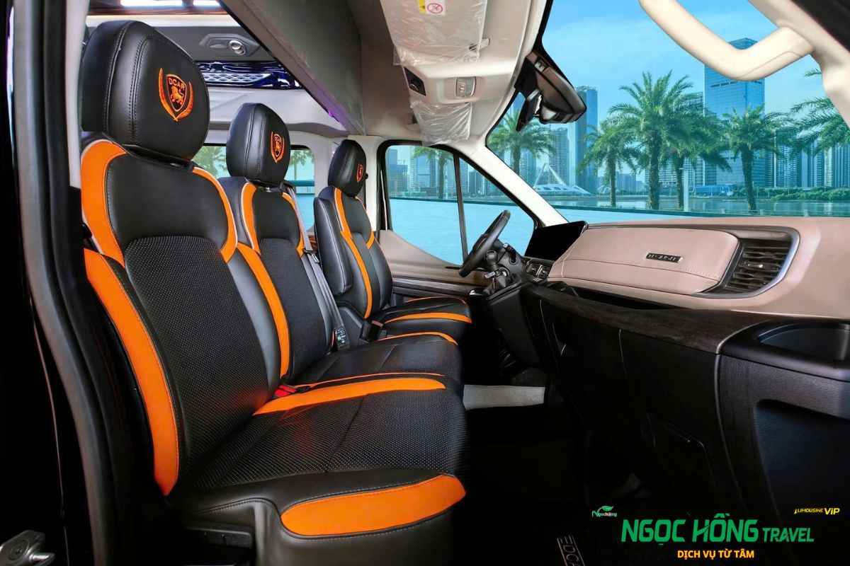 Xe limousine 16 chỗ đi tour Đà Lạt