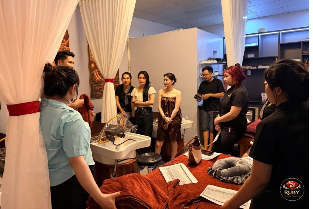Massage trị liệu tại Đức Lập